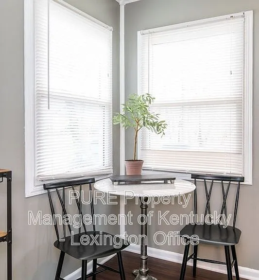 317 Mockingbird Ln — Photo 13