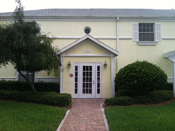 2nd image of 122 Pompano Dr SE APT D