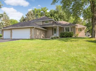 6976 Timber Crest Dr, Maple Grove, MN 55311