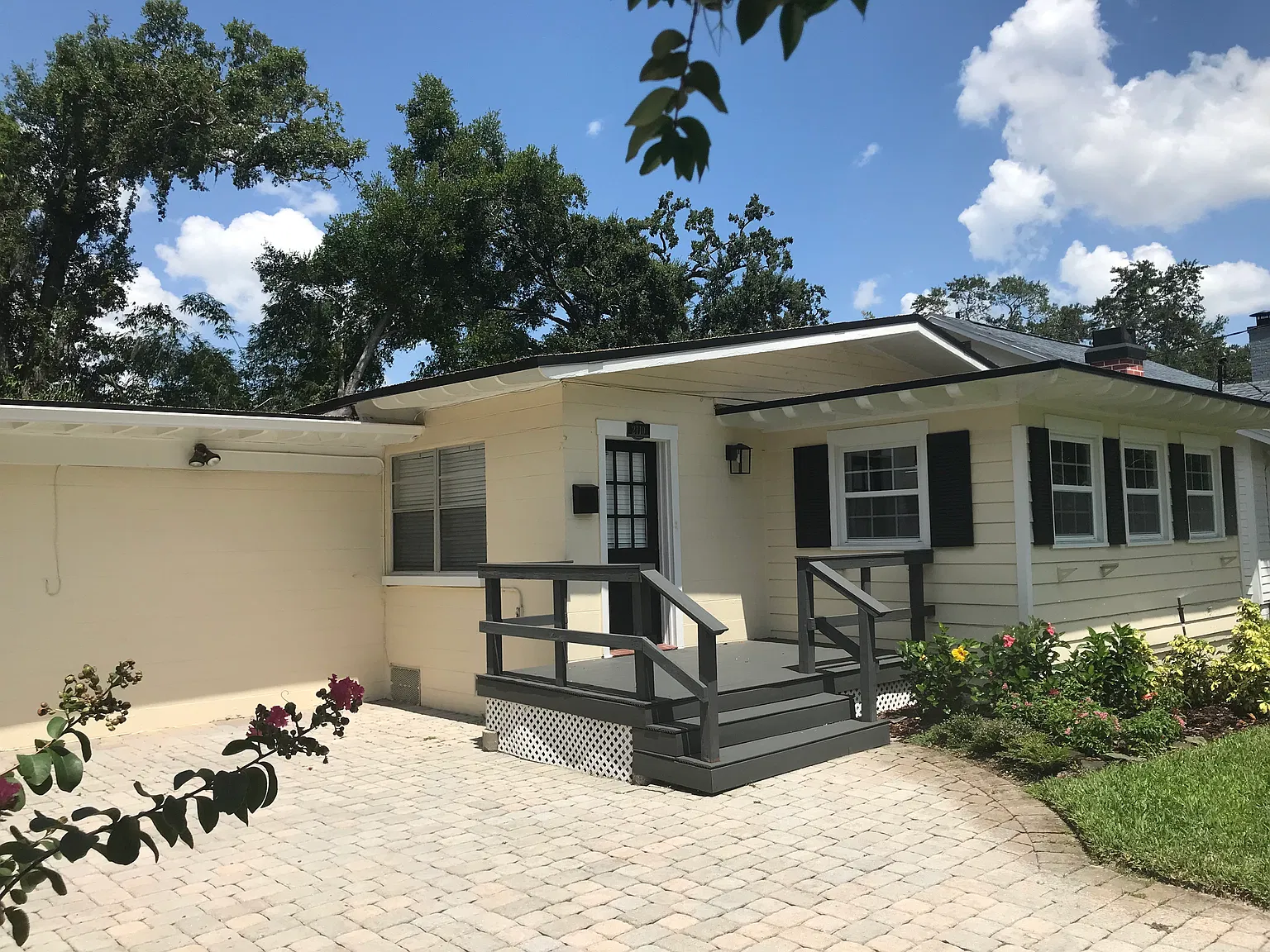 3 bed, 1494 sqft, $2,700 — Photo 3