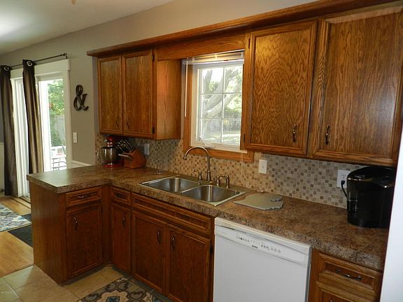 5th image of 4012 Lila Ave SW