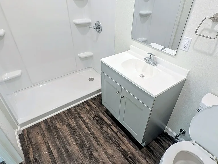 110 Broadway St — Photo 8