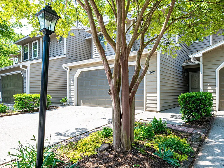 7709 Wilmington Dr — Photo 13