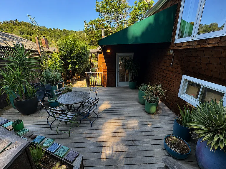 200 The Alameda — Photo 13