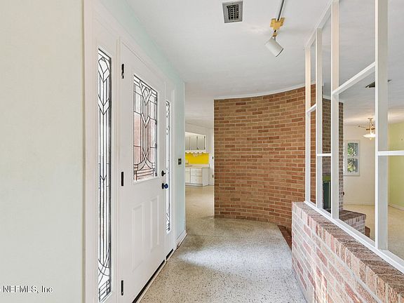 5th image of 5709 ST ISABEL Drive