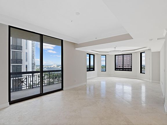 5th image of 801 S Olive Ave Unit 1109