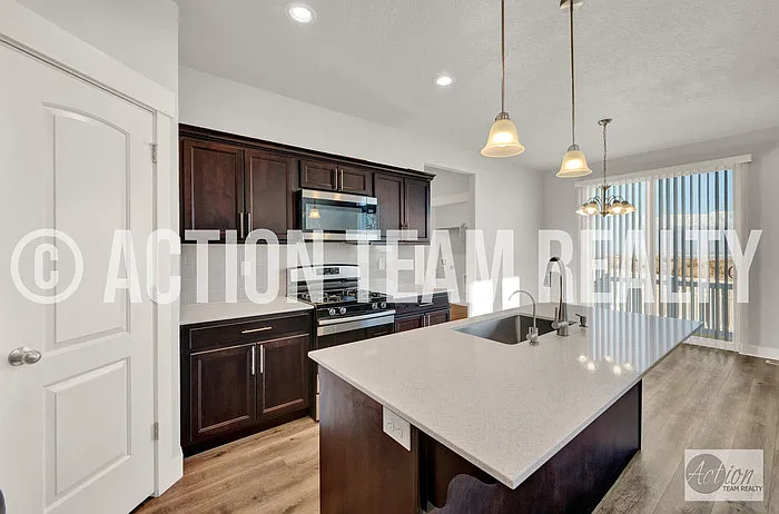 106 N Midland Dr — Photo 14