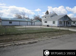 412 E Maple St, Rawlins, WY 82301