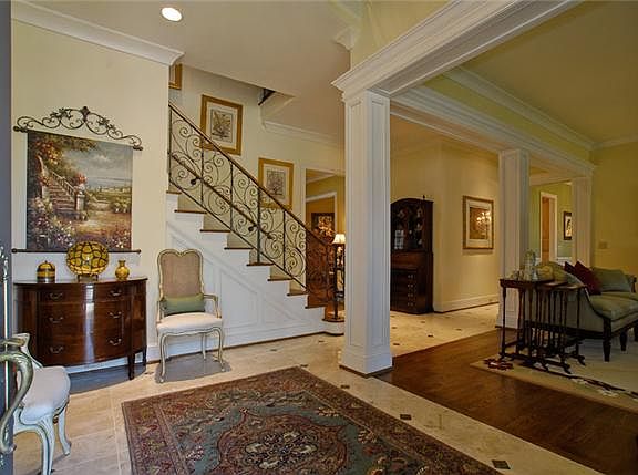 3rd image of 5057 Hill Place Dr