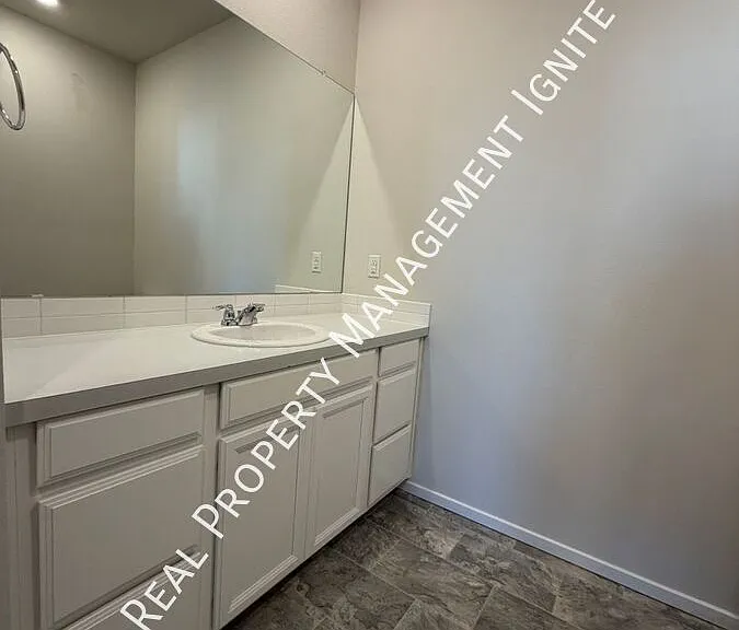 1430 NW Upas Pl — Photo 11
