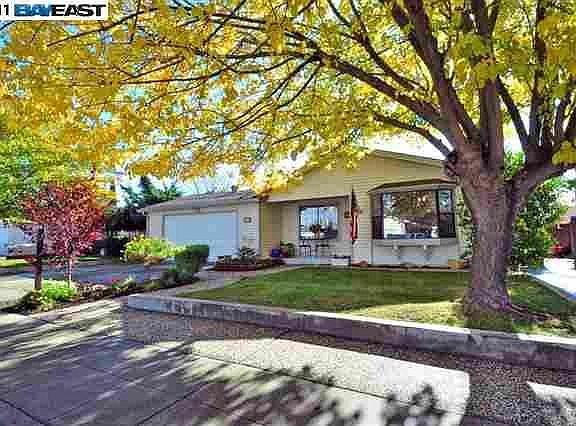 2nd image of 5879 Idlewild Ave