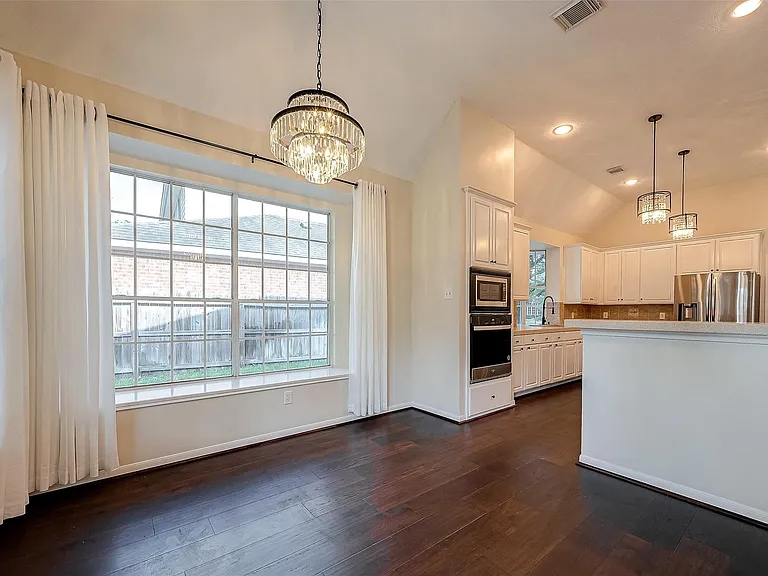 20819 Autumn Redwood Way — Photo 17