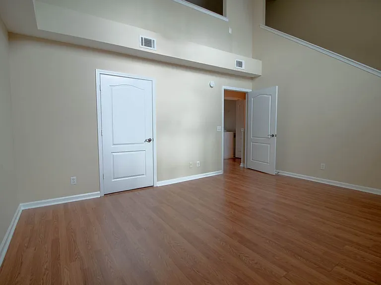 127 Ventura Pl — Photo 24