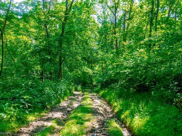 5568 School House Rd #6, Frazeysburg, OH 43822