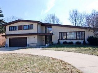 2920 Sunset Ave, Flossmoor, IL 60422