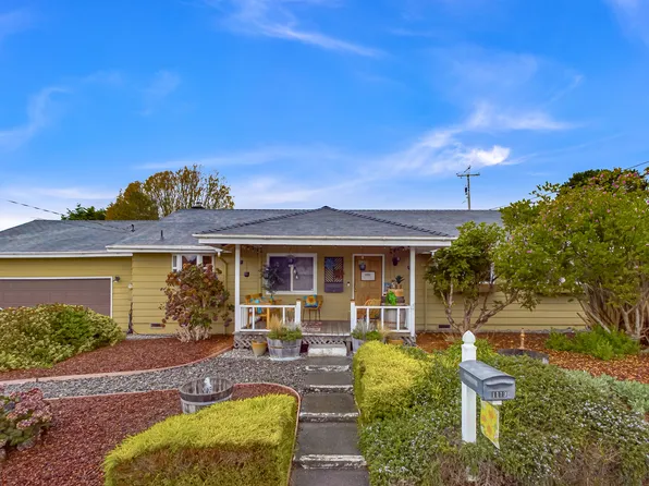 1119 Griffith Rd, McKinleyville, CA 95519