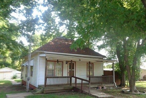 1st image of 307 W Central Ave