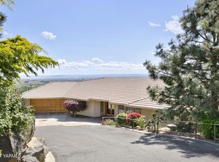 1106 Eagle Nest Dr, Granger, WA 98932