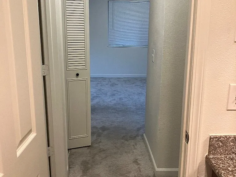 9151-9151 SE Crystal Springs Blvd #9151 — Photo 5