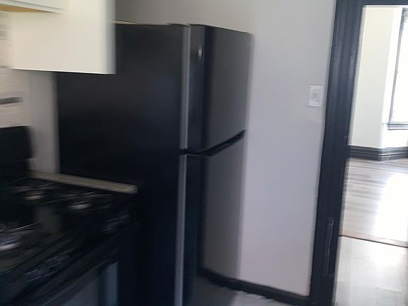 5th image of 71 Lenox Ave #B