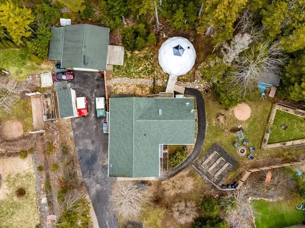 163 Lakeland St, Beaver Bank, NS B4G 1A6