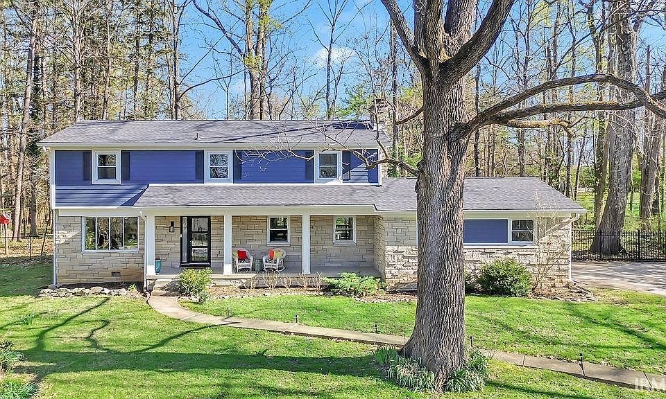 1st image of 2715 E Bluff Ct