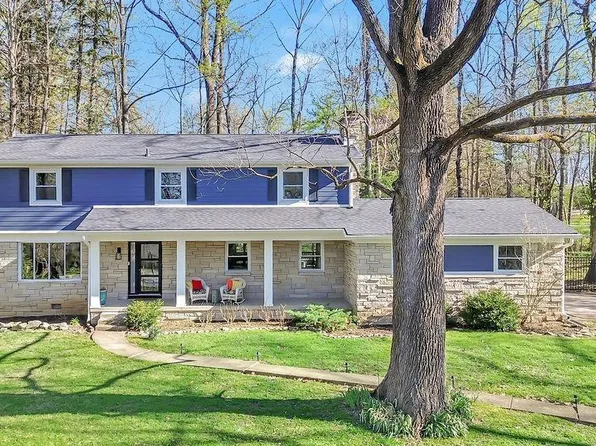 2715 E Bluff Ct, Bloomington, IN 47401