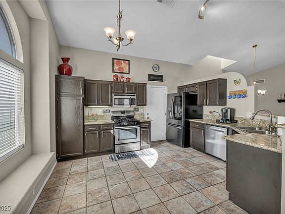 3rd image of 2096 Fallsburg Way