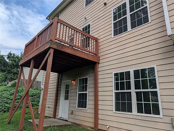 4th image of 524 McCain Creek Trl