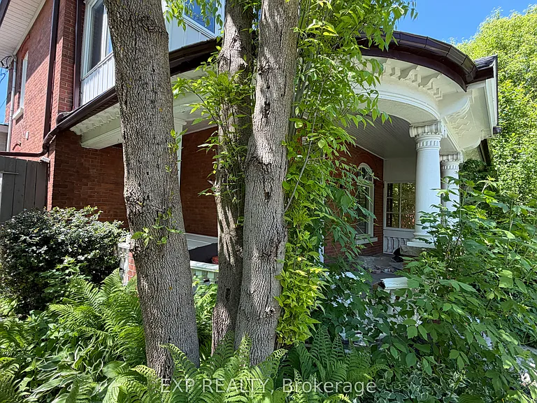 22 1st St #UPPER — Photo 2