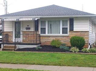 205 Maple St, Belpre, OH 45714