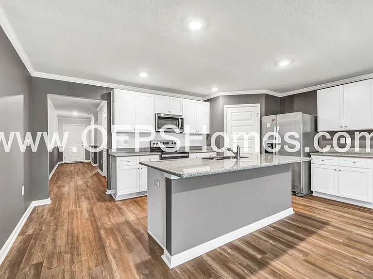 413 Scarborough St — Photo 10