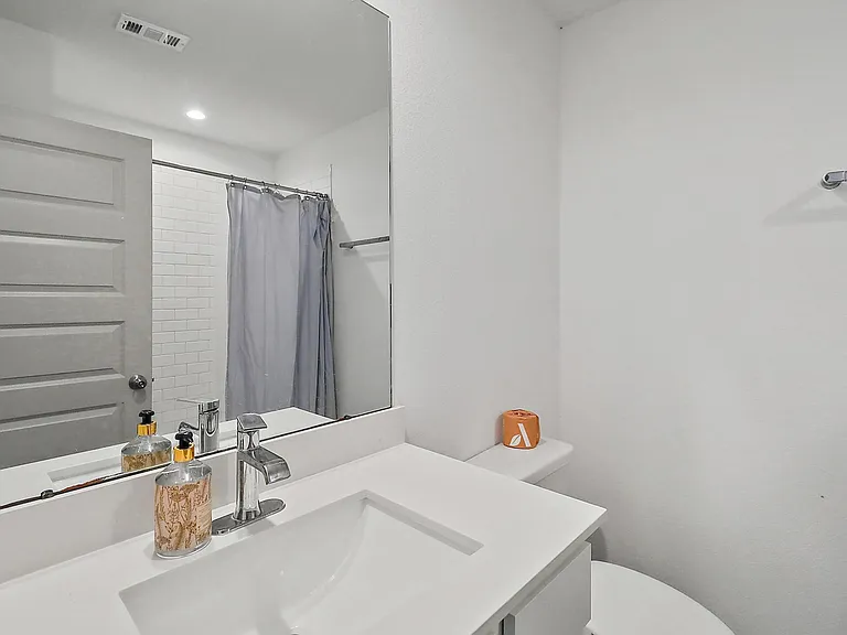 14814 Cold Water Dr — Photo 15