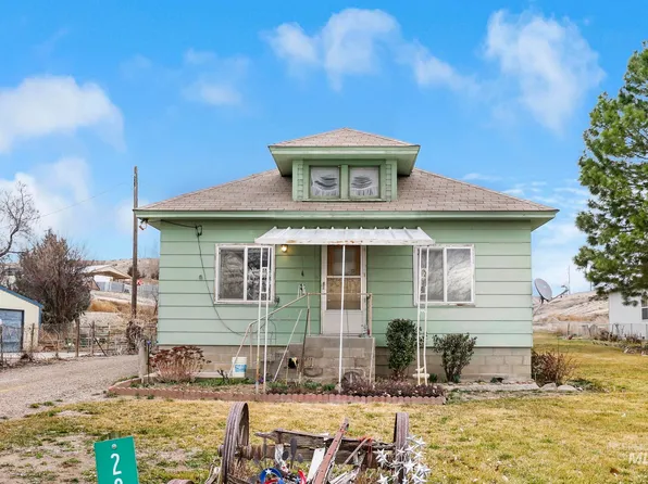 28572 Hyde Ave, Bruneau, ID 83604