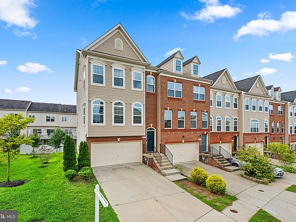 3rd image of 3503 Seagrass Ln