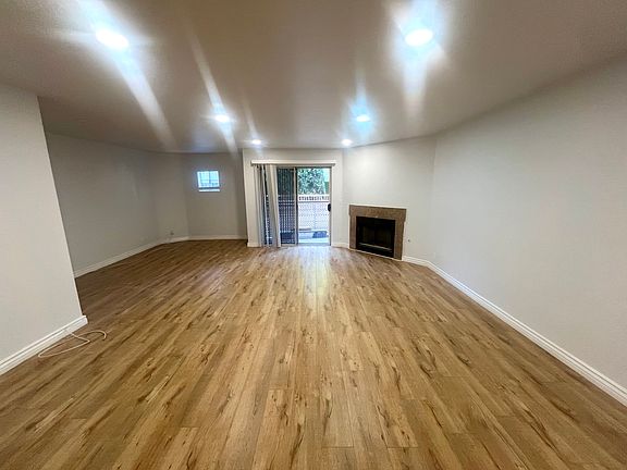 2nd image of 1752 N Mariposa Ave APT 3