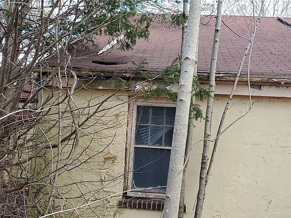 3rd image of 464 Washington Ave