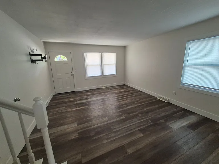 4220-4226 Wilson Ave SW — Photo 9