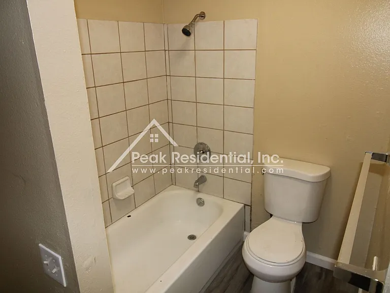 DelPaso2625 — Photo 9