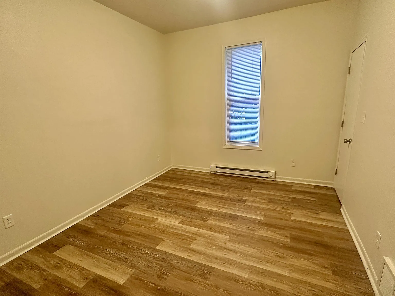 1404 8th Street - 1 — Photo 3