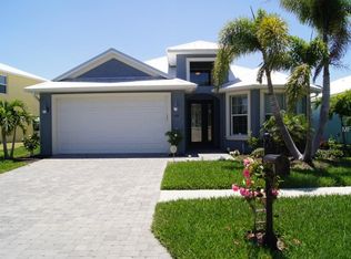 458 Bahama Grande Blvd, Apollo Beach, FL 33572