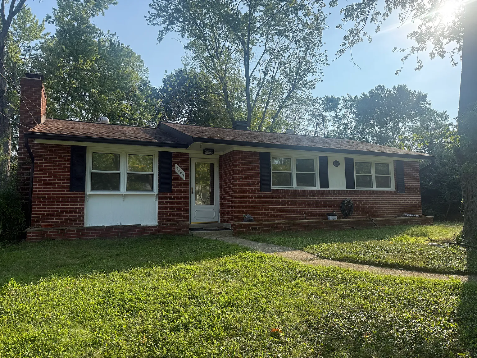 3 bed, 1041 sqft, $3,150 — Photo 1