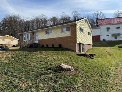 55 Peach Lane, New Martinsville, WV, 26155
