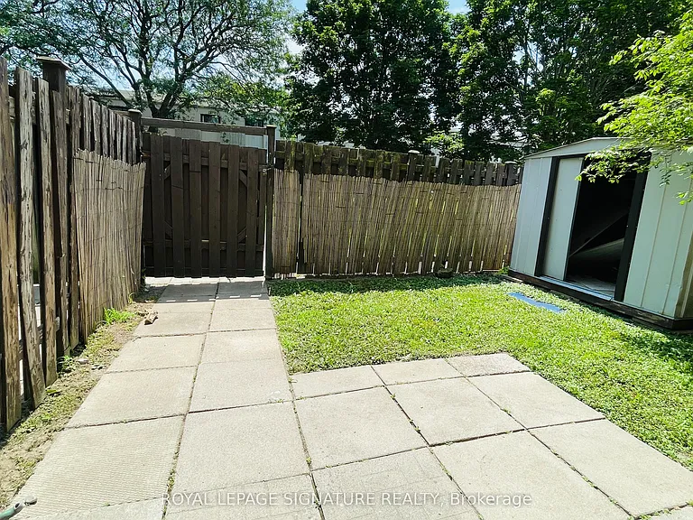 1100 Oxford St #75 — Photo 11