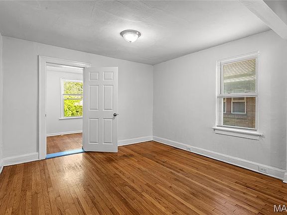 5th image of 1467 Engelholm Ave