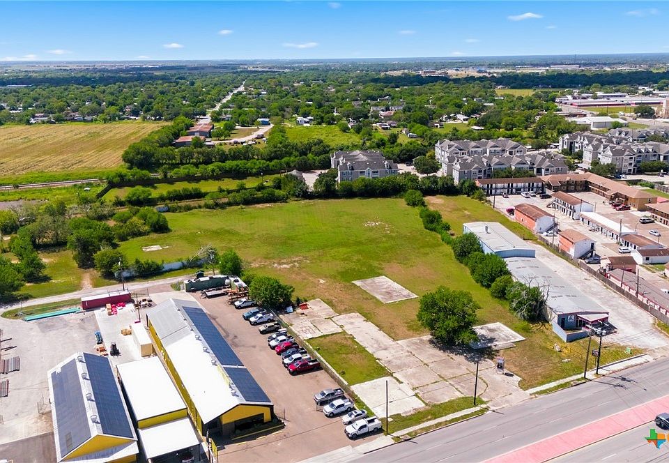 1st image of 3105 Houston Hwy