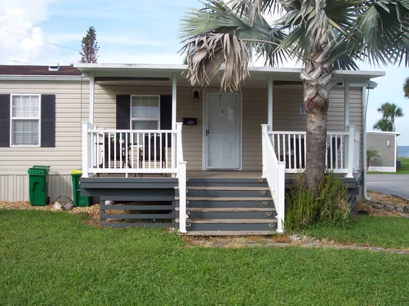 112 Rocket Rd, Titusville, FL 32780