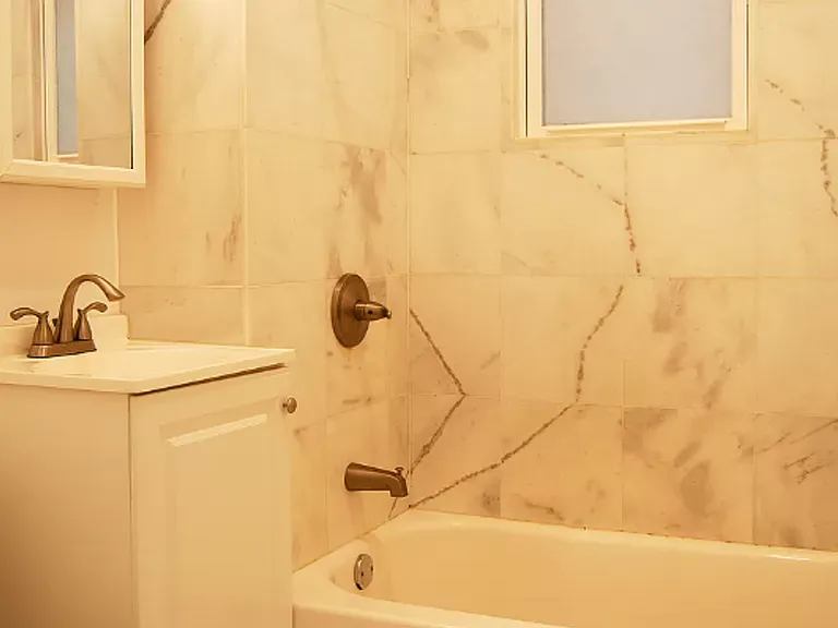 2649 North Wayne Avenue Chicago, IL 60614 — Photo 12