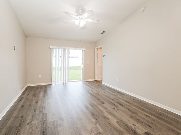 3rd image of 8696 Pebblebrooke Way