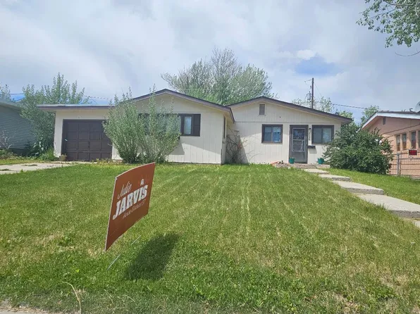 2138 S McKinley St, Casper, WY 82601
